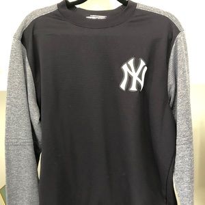 Men’s Yankees Sweatshirt